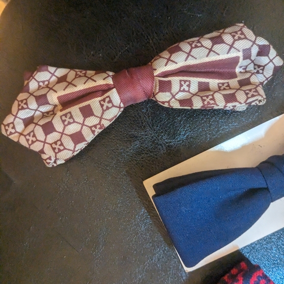 Vintage 1950s Clip on Bowtie Wembley Ormond Royal-Rust - Picture 2 of 10